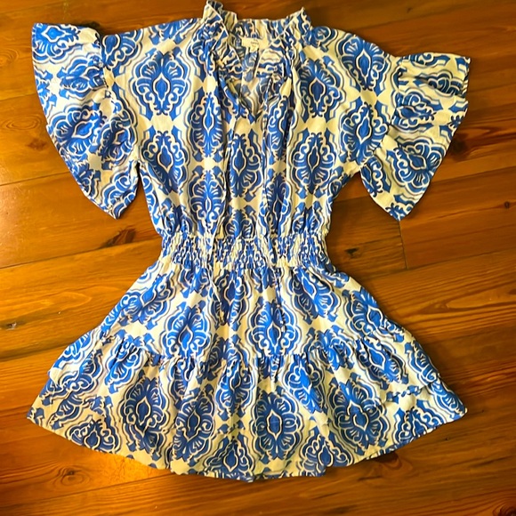 Entro Blue and White Medallion Smocked Waist Dress - Size Medium - Picture 1 of 6